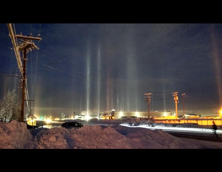 Sundogs, light pillars enliven the dog days Geophysical Institute